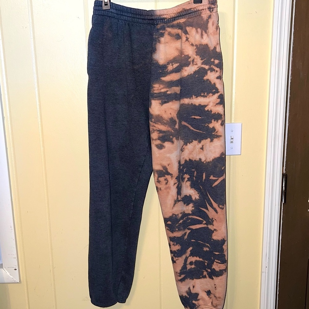 Fruit of Loom Split Bleach Dye Gray & Orange/ Cream Acid Wash Sweatpants Size L - Picture 9 of 12